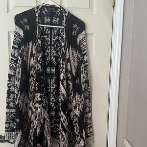 Stylish Black and Cream Cardigan Shaynne